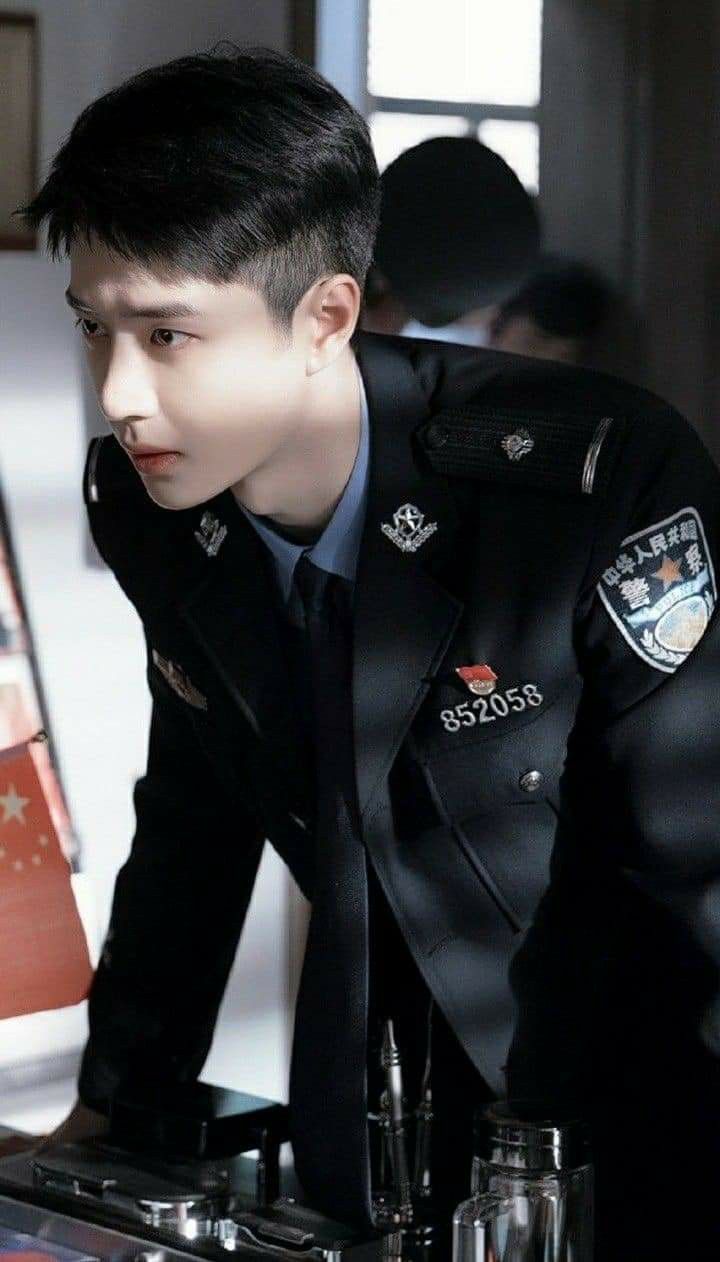 LỜI NÓI DỐI CỦA CÔ GÁI ĂN NẤM