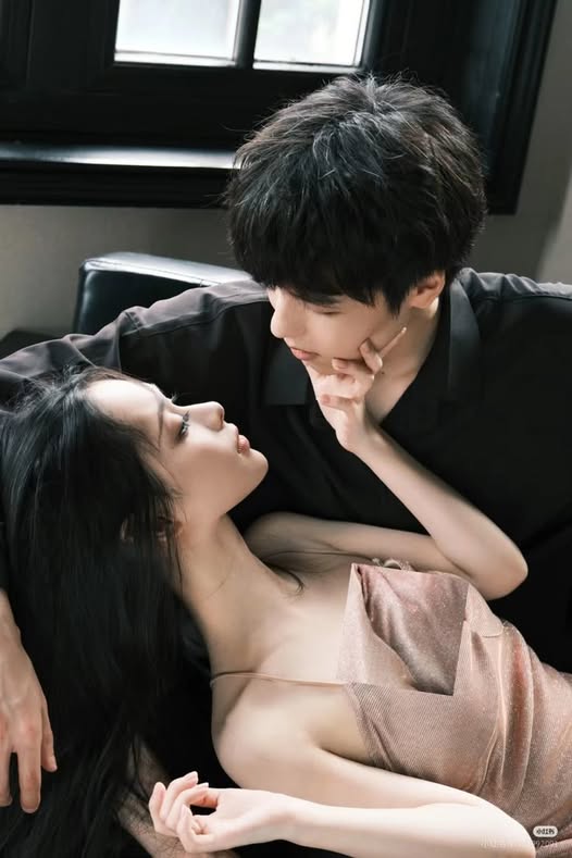 Khi Kẻ Thù Biến Thành Người Yêu
