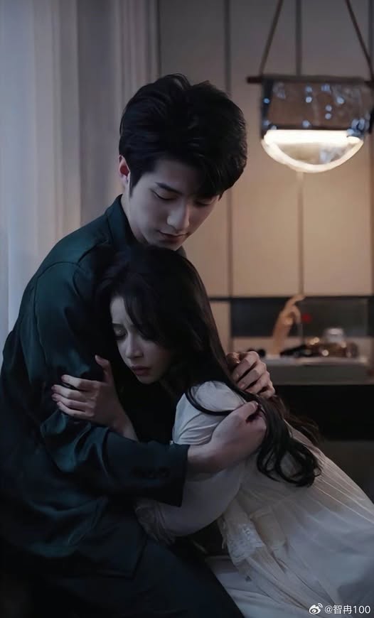 Tôi Chỉ Yêu Tiền… Và Anh Ấy